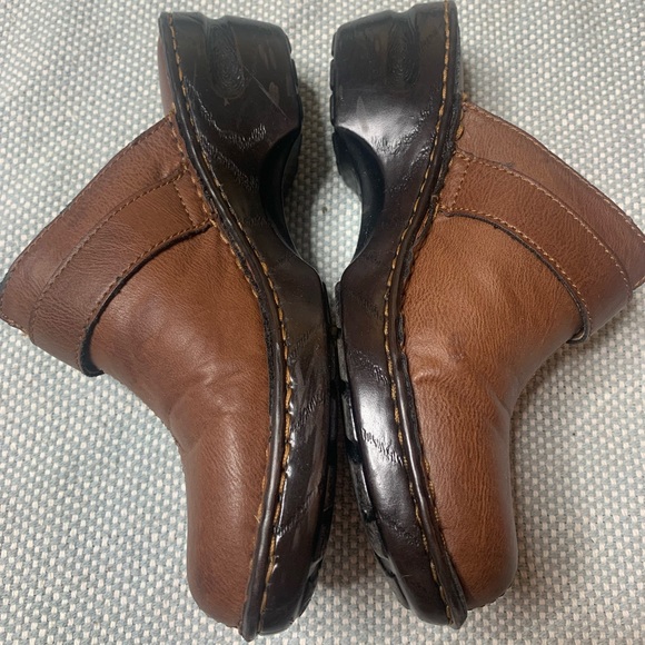 B.O.C brown clogs - Picture 2 of 8